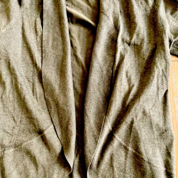 89th & Madison Open Style Knit Sweater Size L - Picture 3 of 4